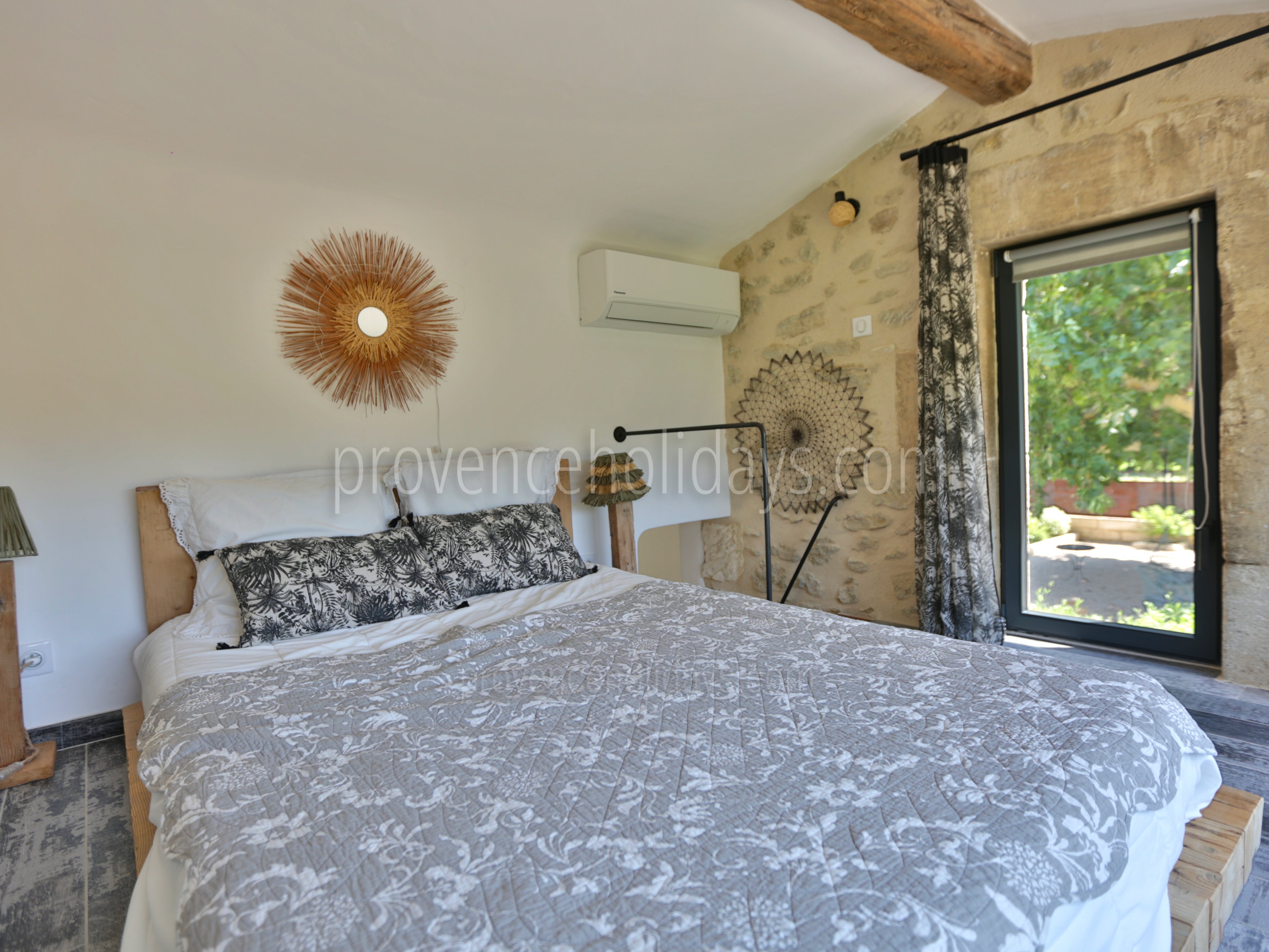 52 - Mas des Lumières: Villa: Bedroom