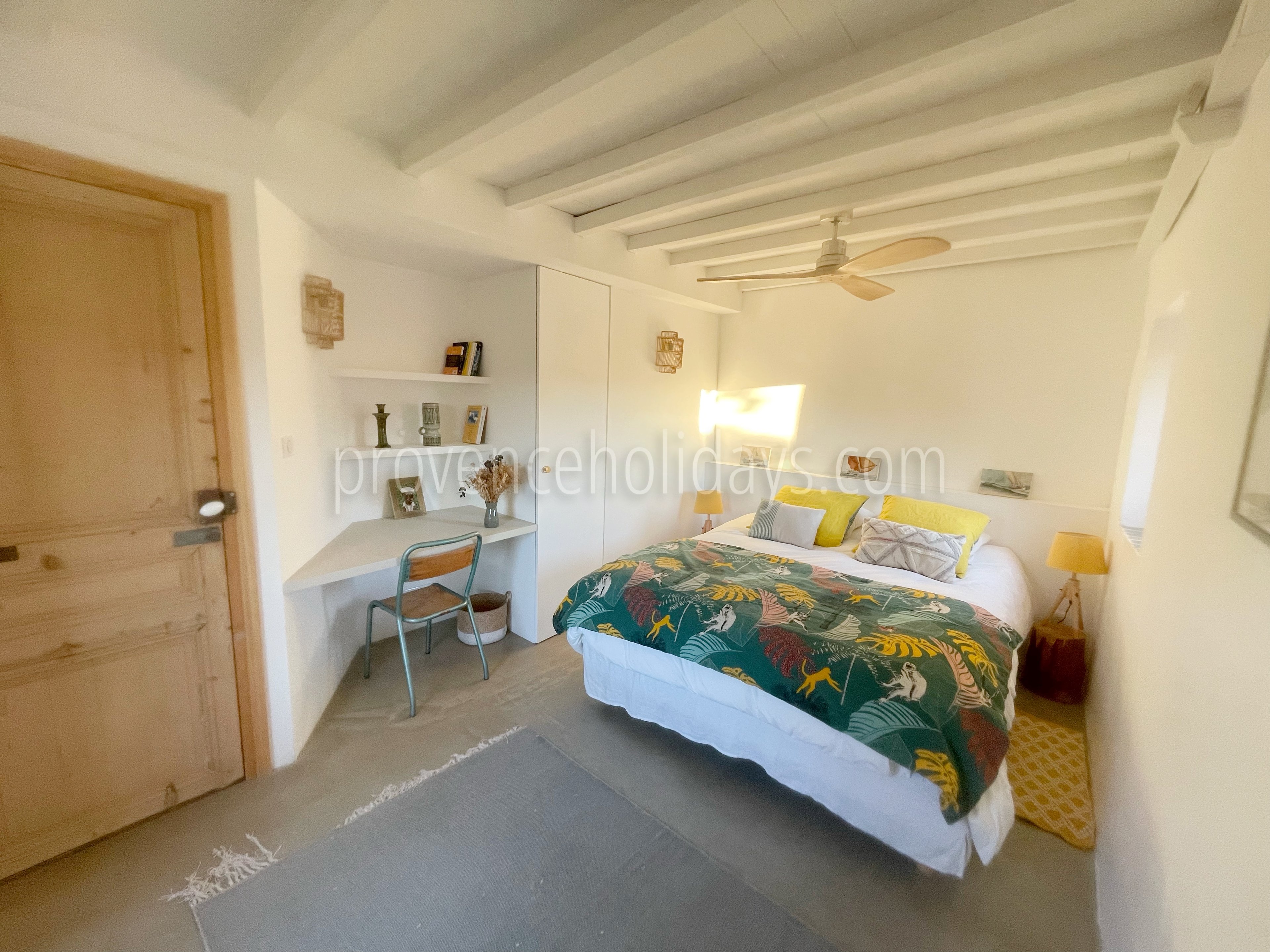 14 - Le Hameau de Goult: Villa: Bedroom 2
