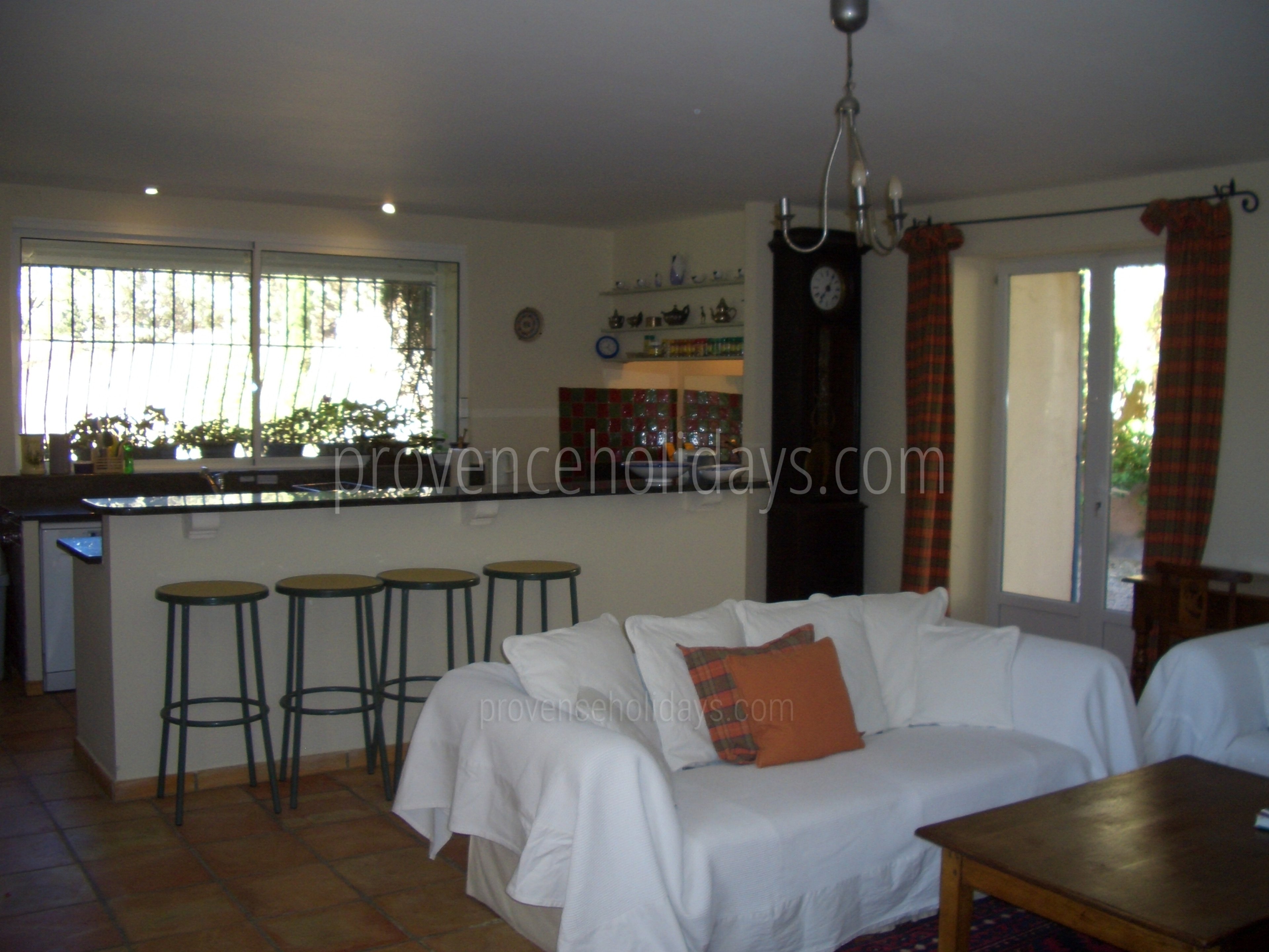 39 - Mas Lambesc: Villa: Interior
