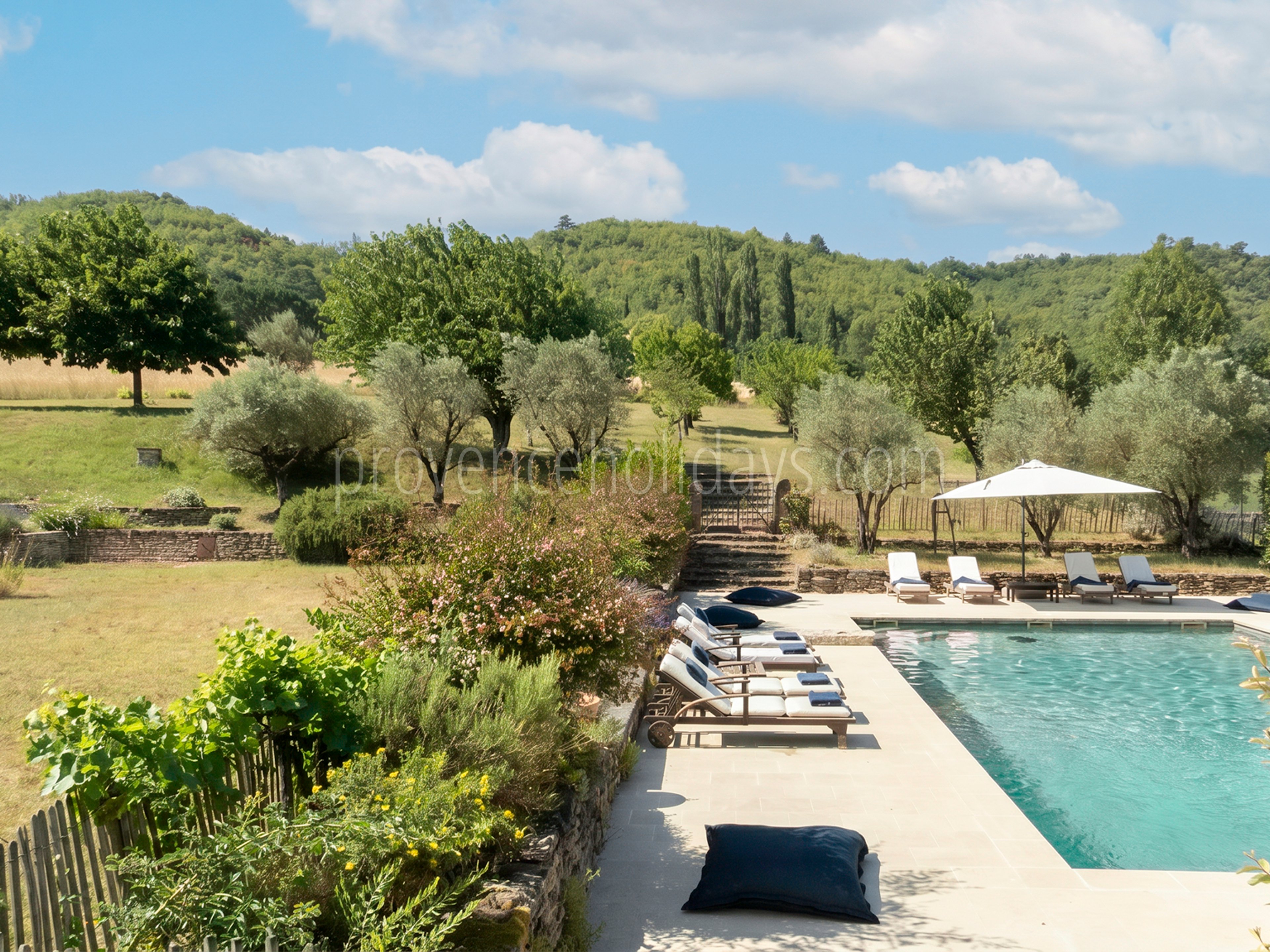 109 - La Bastide Neuve: Villa: Pool
