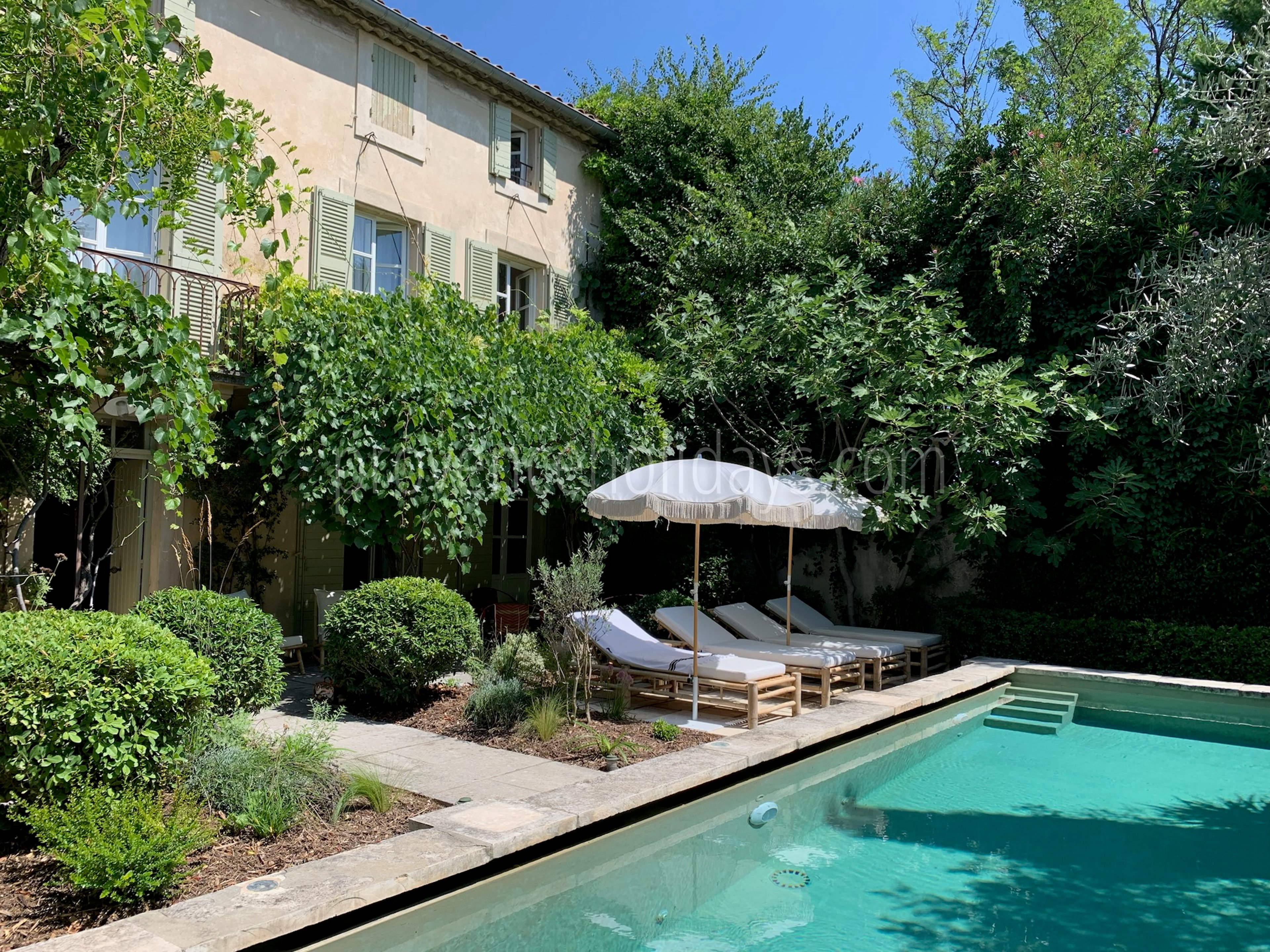 -1 - Maison Maillane: Villa: Pool