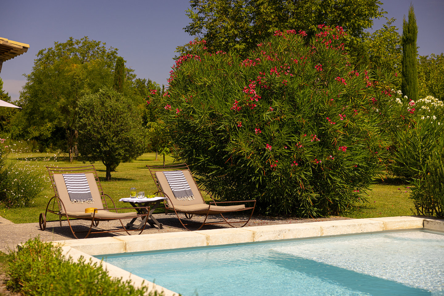 3 - Mas Le Thor: Villa: Pool