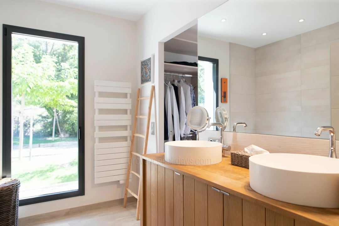 7 - Villa Harmonie: Villa: Bathroom