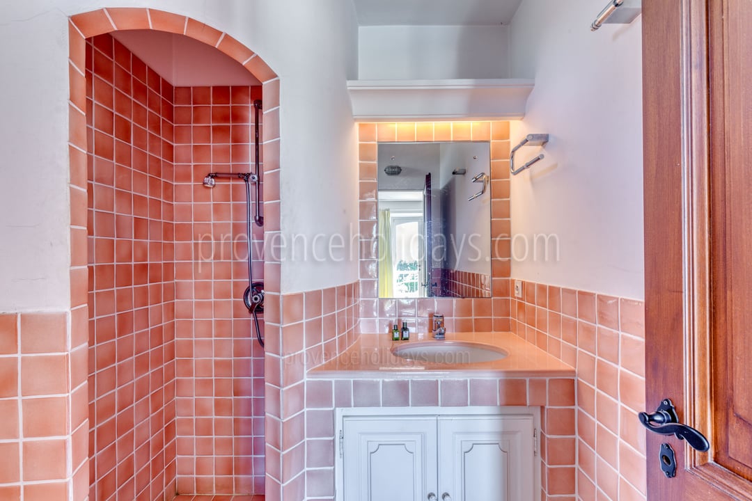 17 - Villa Lyris: Villa: Bathroom