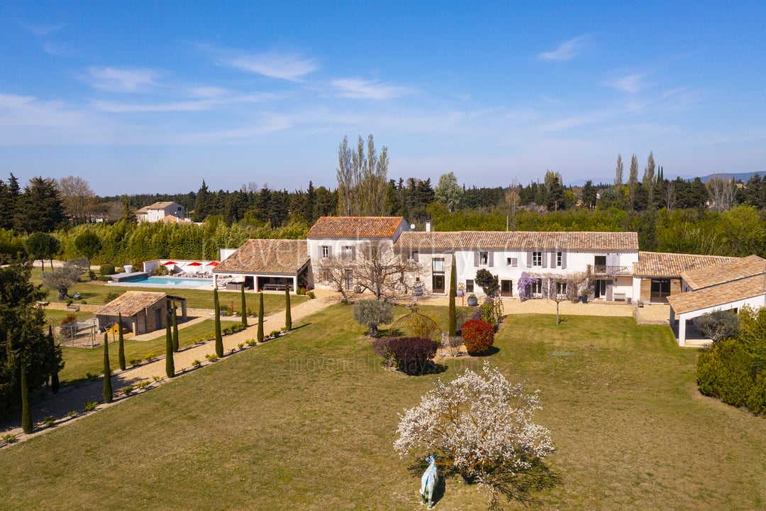 3 - Mas des Vignes: Villa: Exterior