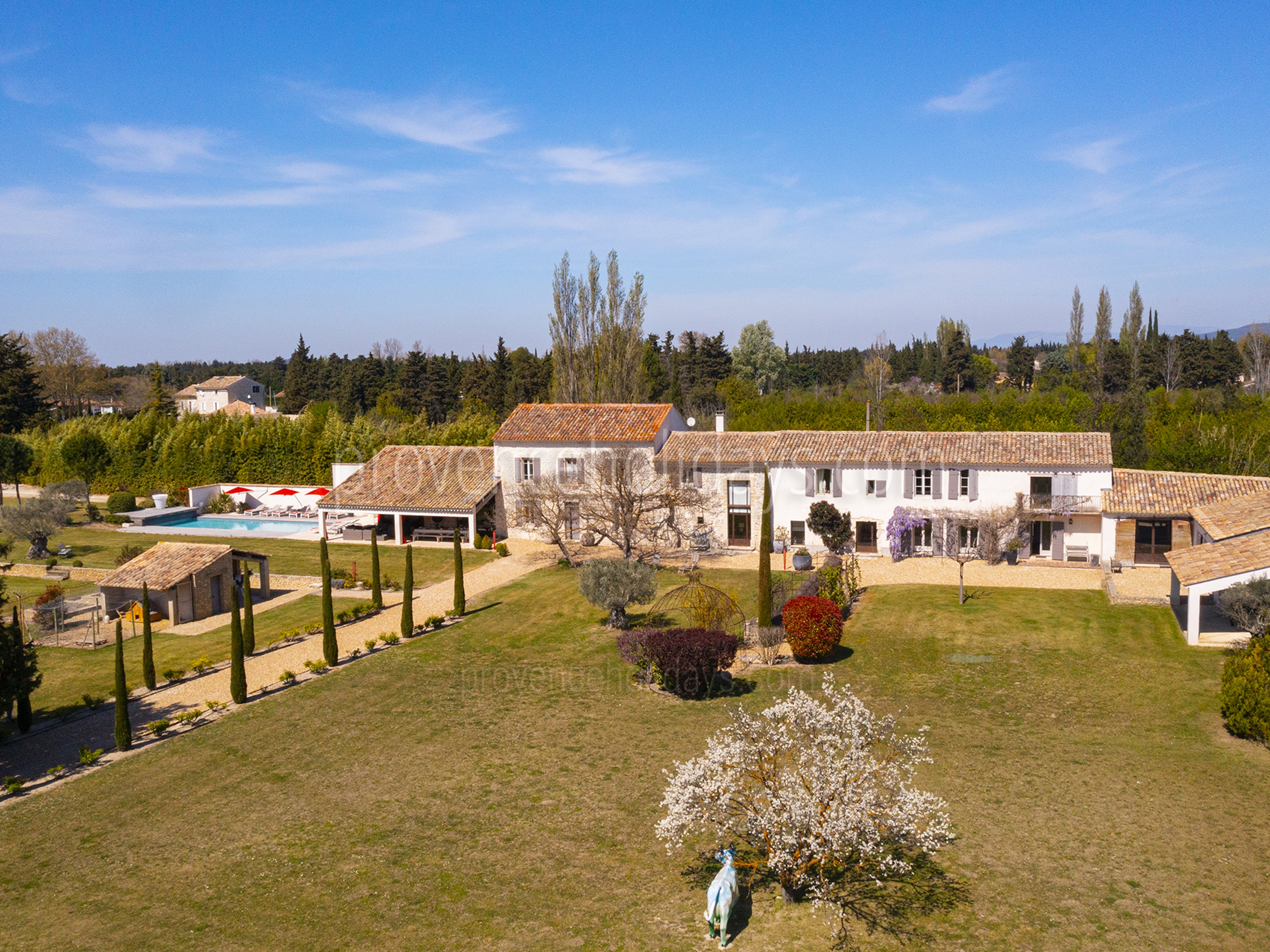 3 - Mas des Vignes: Villa: Exterior