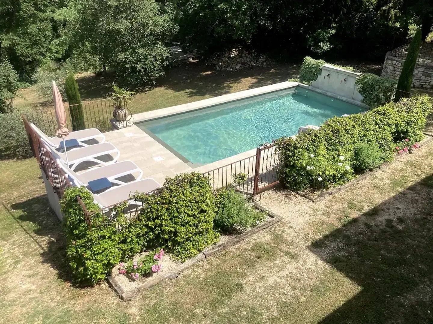 2 - Mas d\'Apt: Villa: Pool