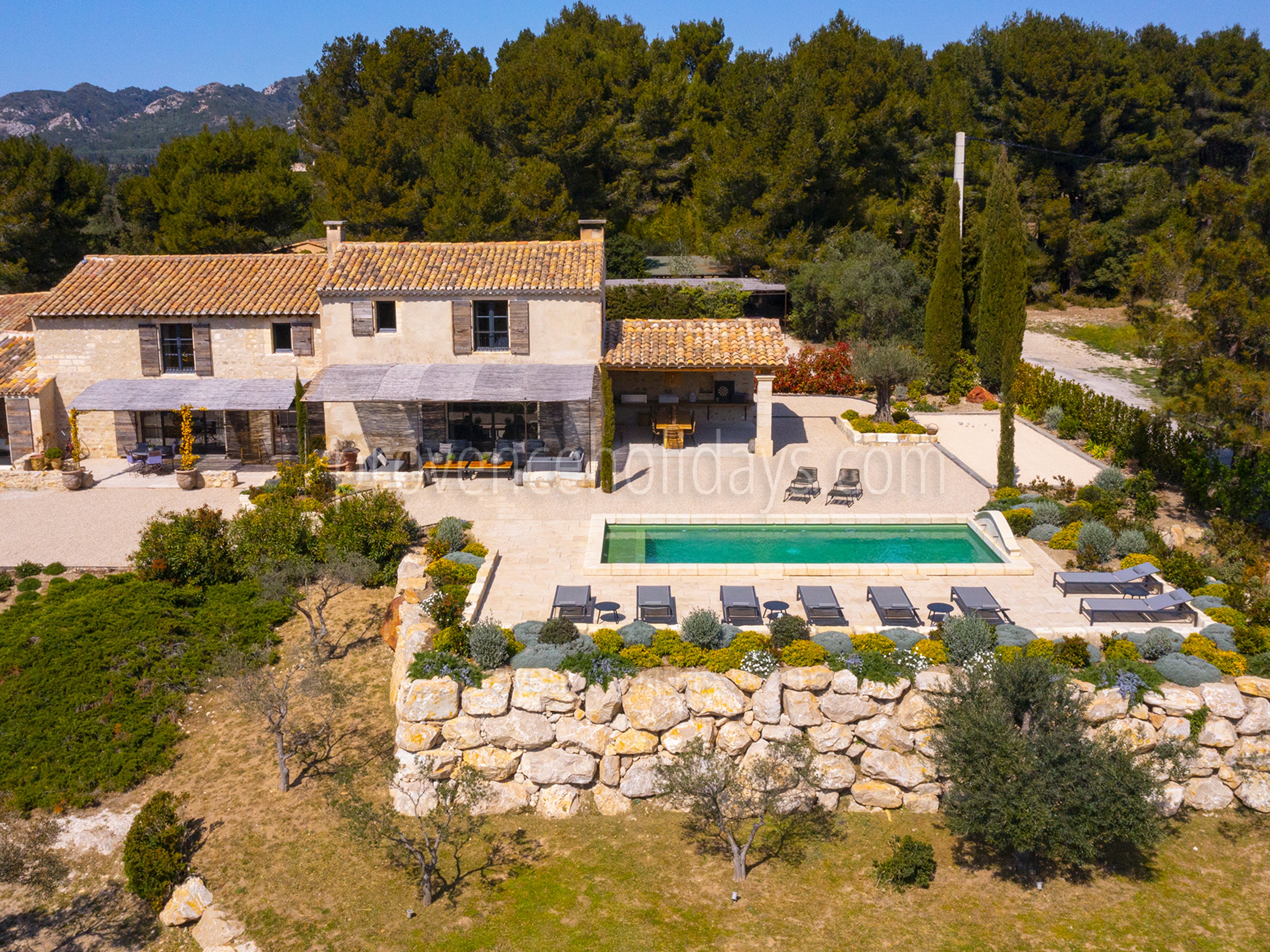 44 - Mas de Provence: Villa: Exterior