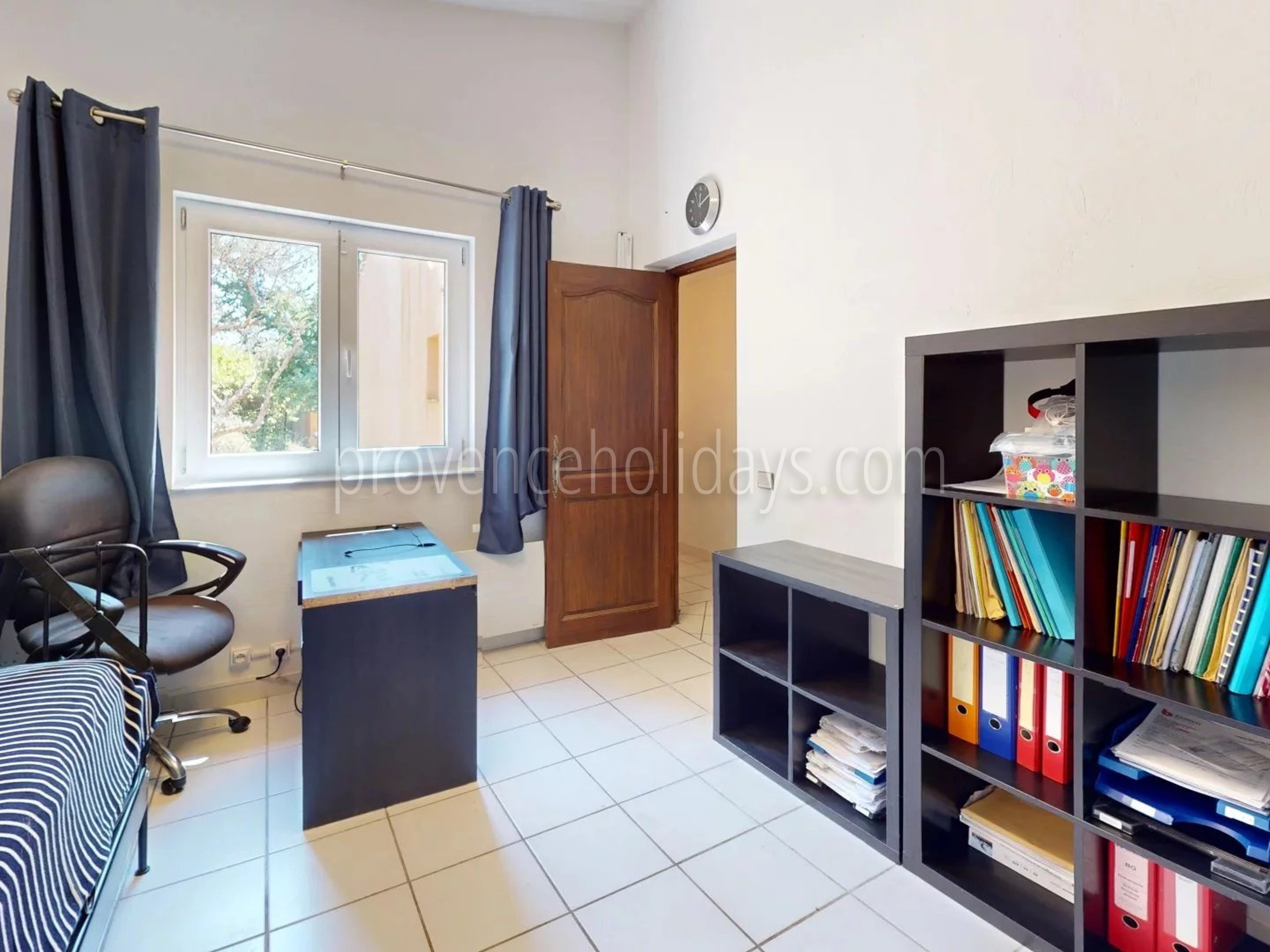 17 - Villa with pool in Draguignan: Villa: Interior