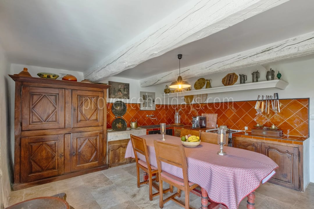 21 - Steinernes hameau in La Garde-Freinet: Villa: Interior