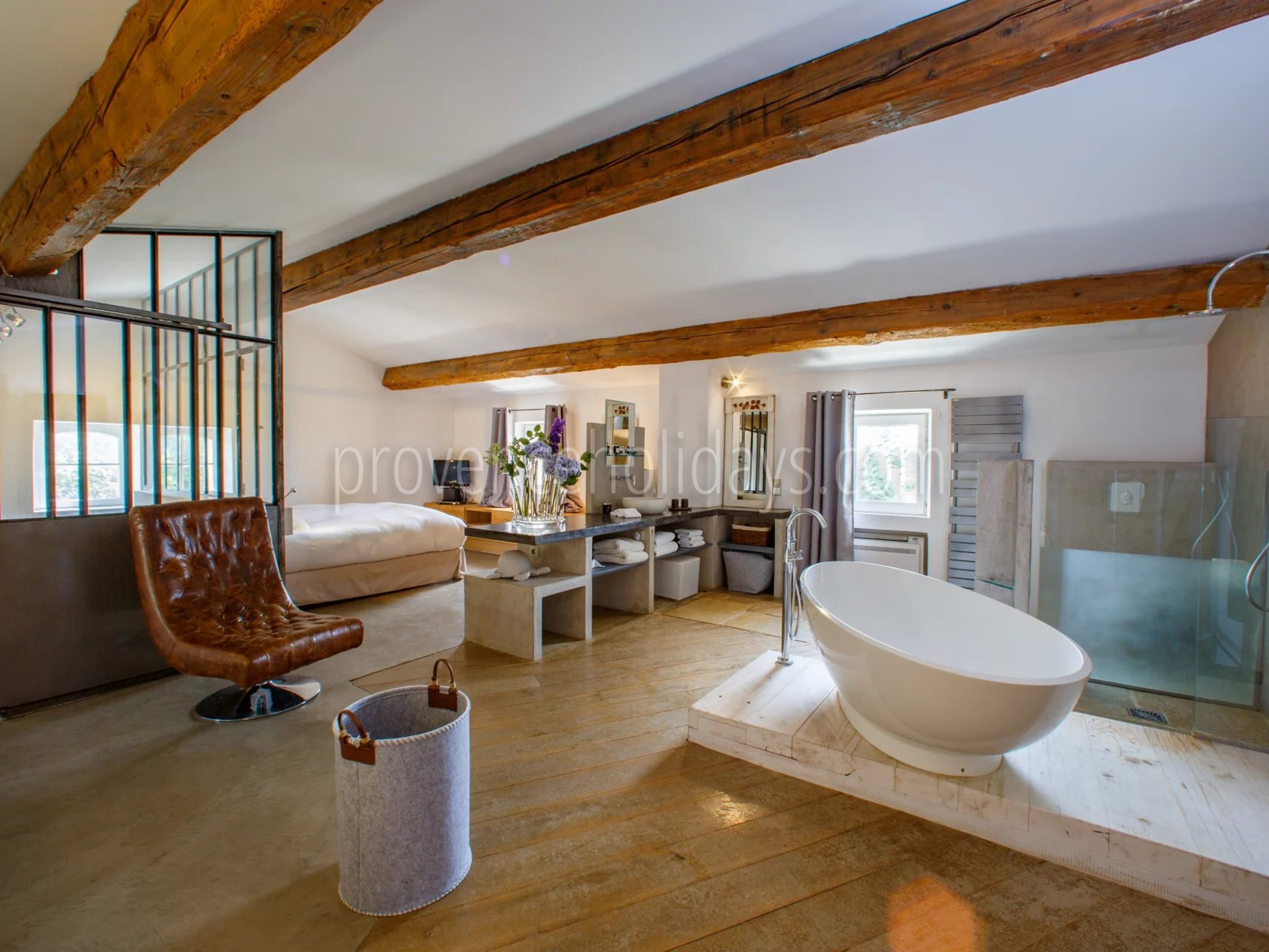 14 - Stone bastide with pool in Bonnieux: Villa: Interior