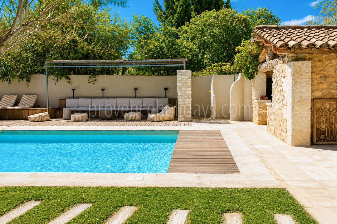 11 - Mas rénové à pied d\'Eygalières: Villa: Pool