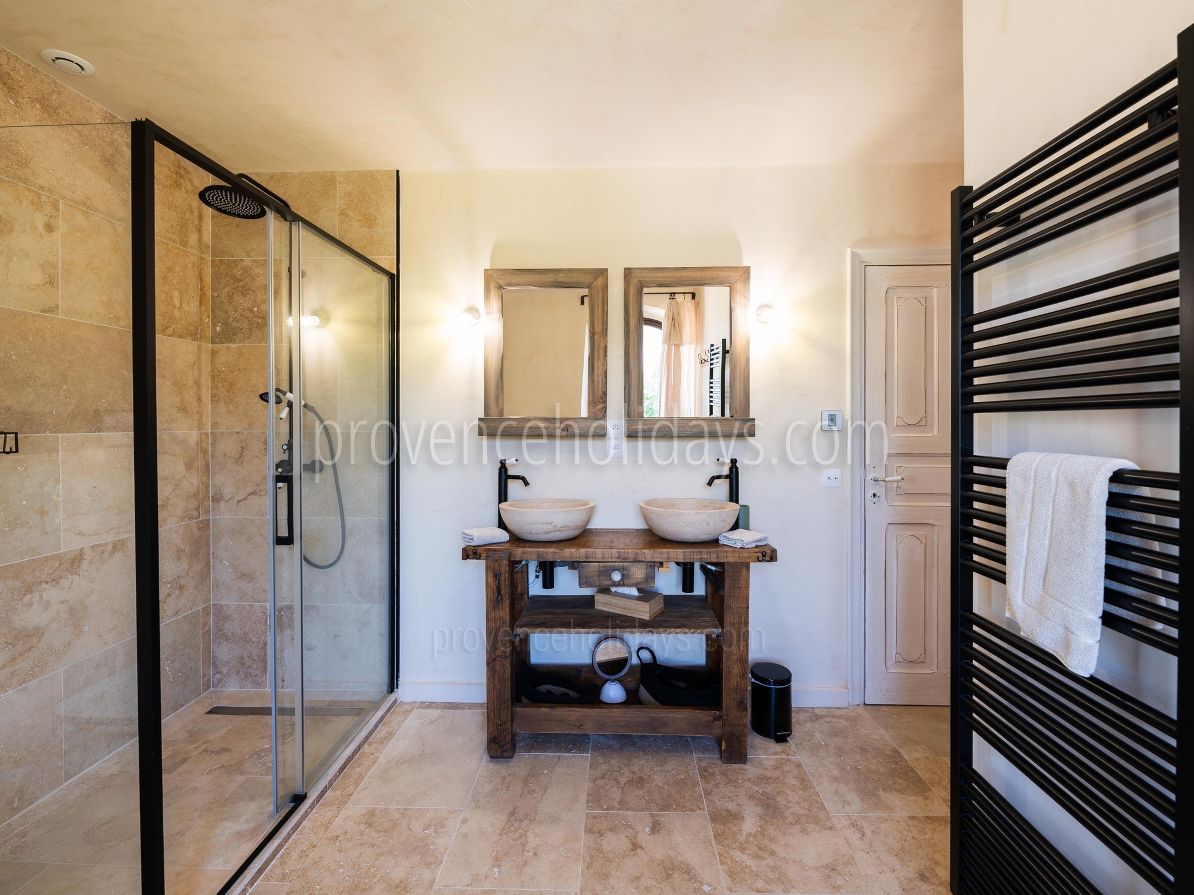 81 - Bastide Gergouven: Villa: Bathroom 3