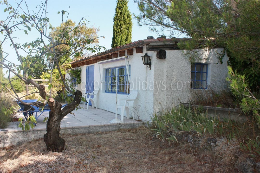7 - Mas Blauvac: Villa: Exterior