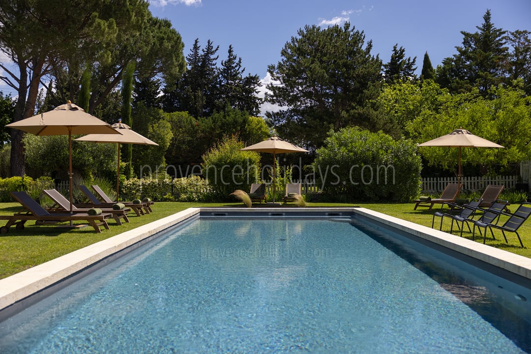 Provençal Farmhouse for rent in the Alpilles