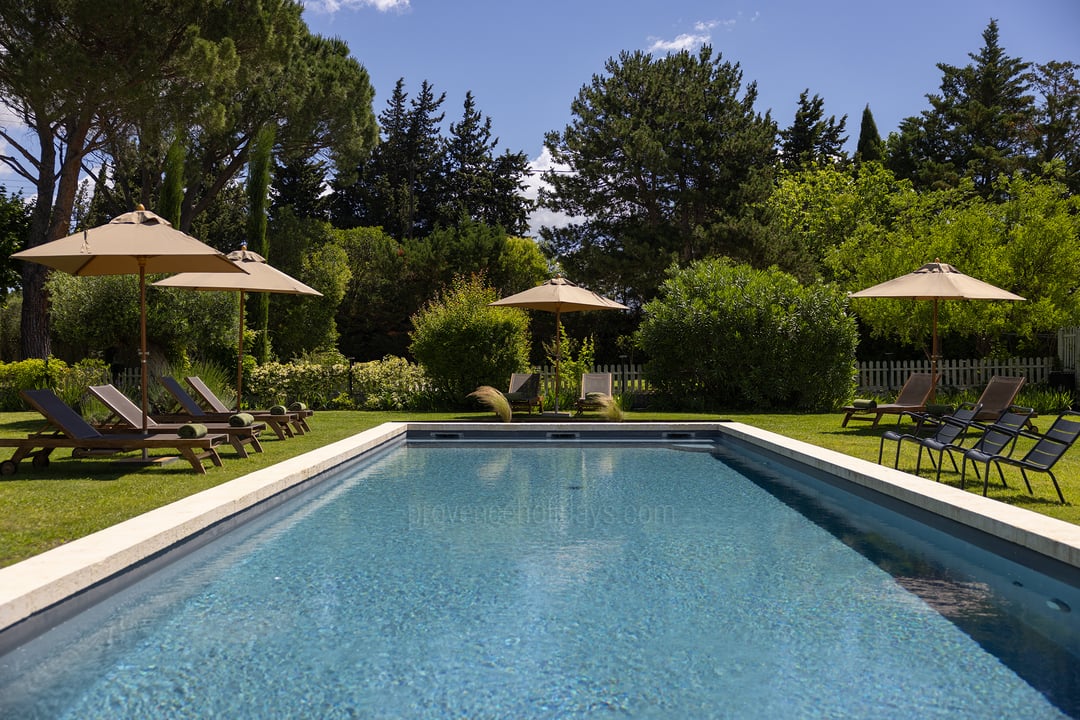 Provençaalse boerderij te huur in de Alpilles