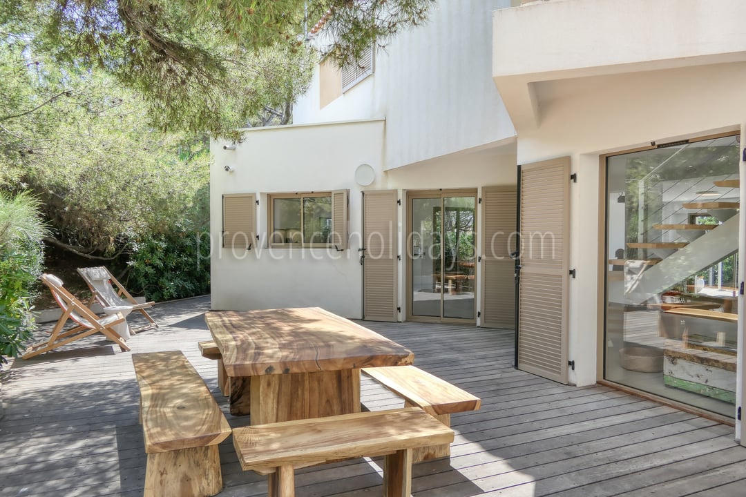 28 - Villa Florensia: Villa: Exterior