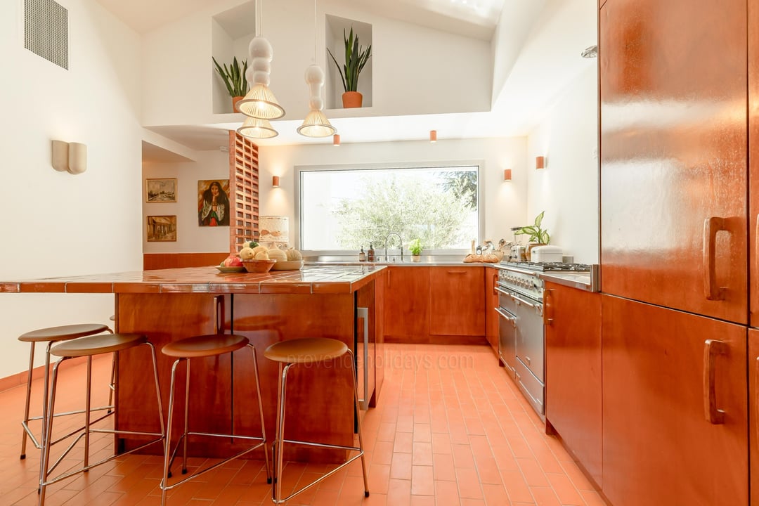 33 - Maison Bardot: Villa: Interior