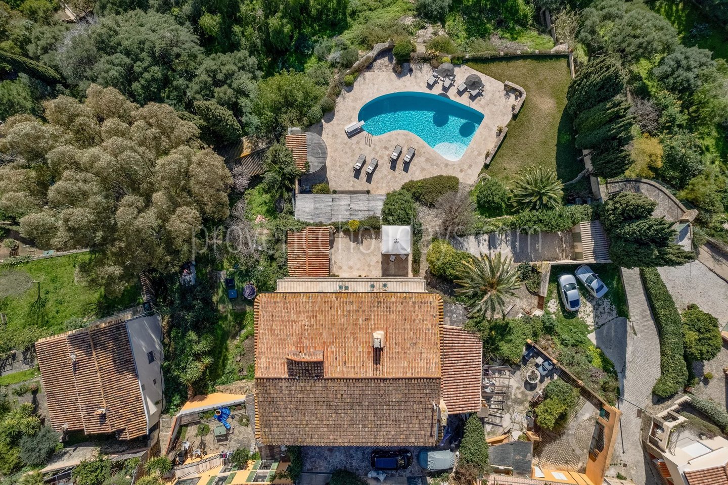 32 - Charaktervolles Haus in Cap Bénat: Villa: Pool