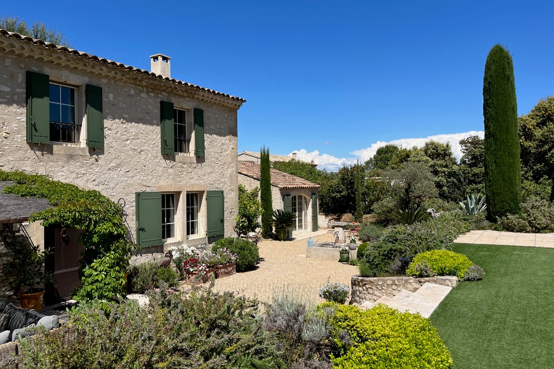 56 - Le Mas de la Cabro: Villa: Exterior