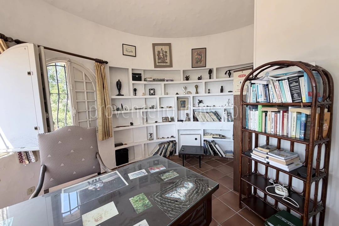 15 - Bastide de caractère à Grimaud: Villa: Interior