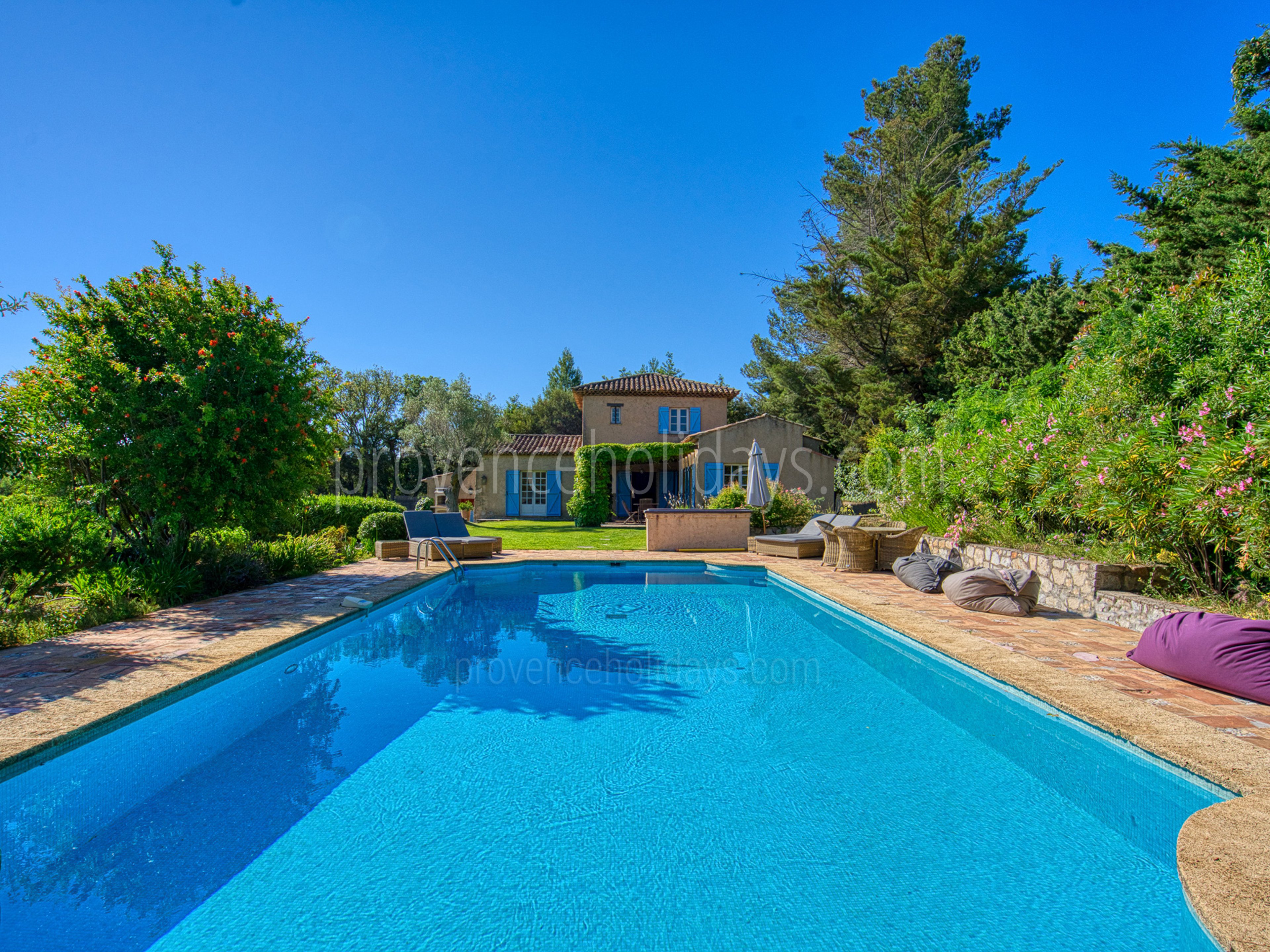 22 - Azur Horizon: Villa: Pool