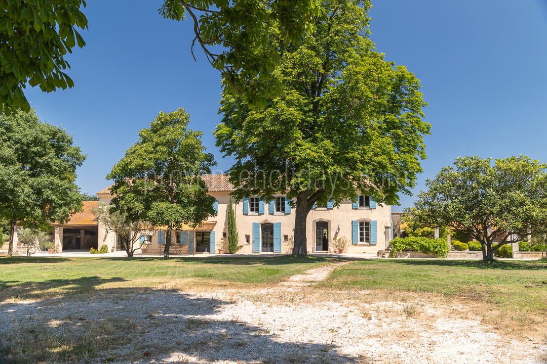 36 - Mas du Lierre: Villa: Exterior