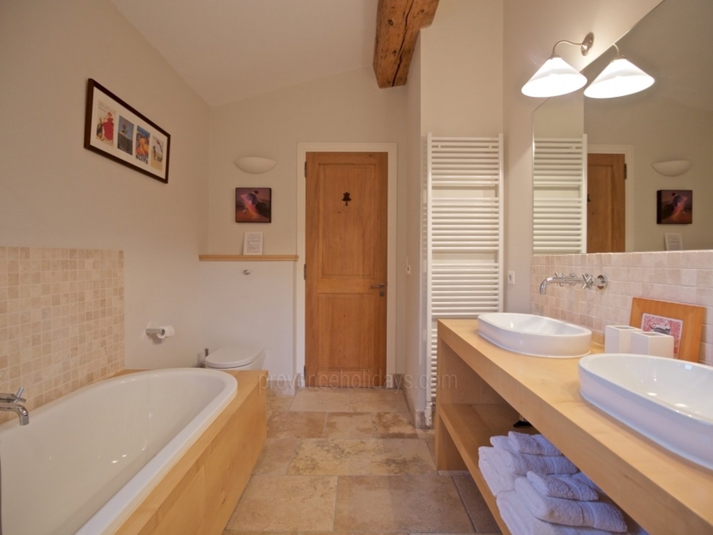 17 - Mas Tranquil: Villa: Bathroom