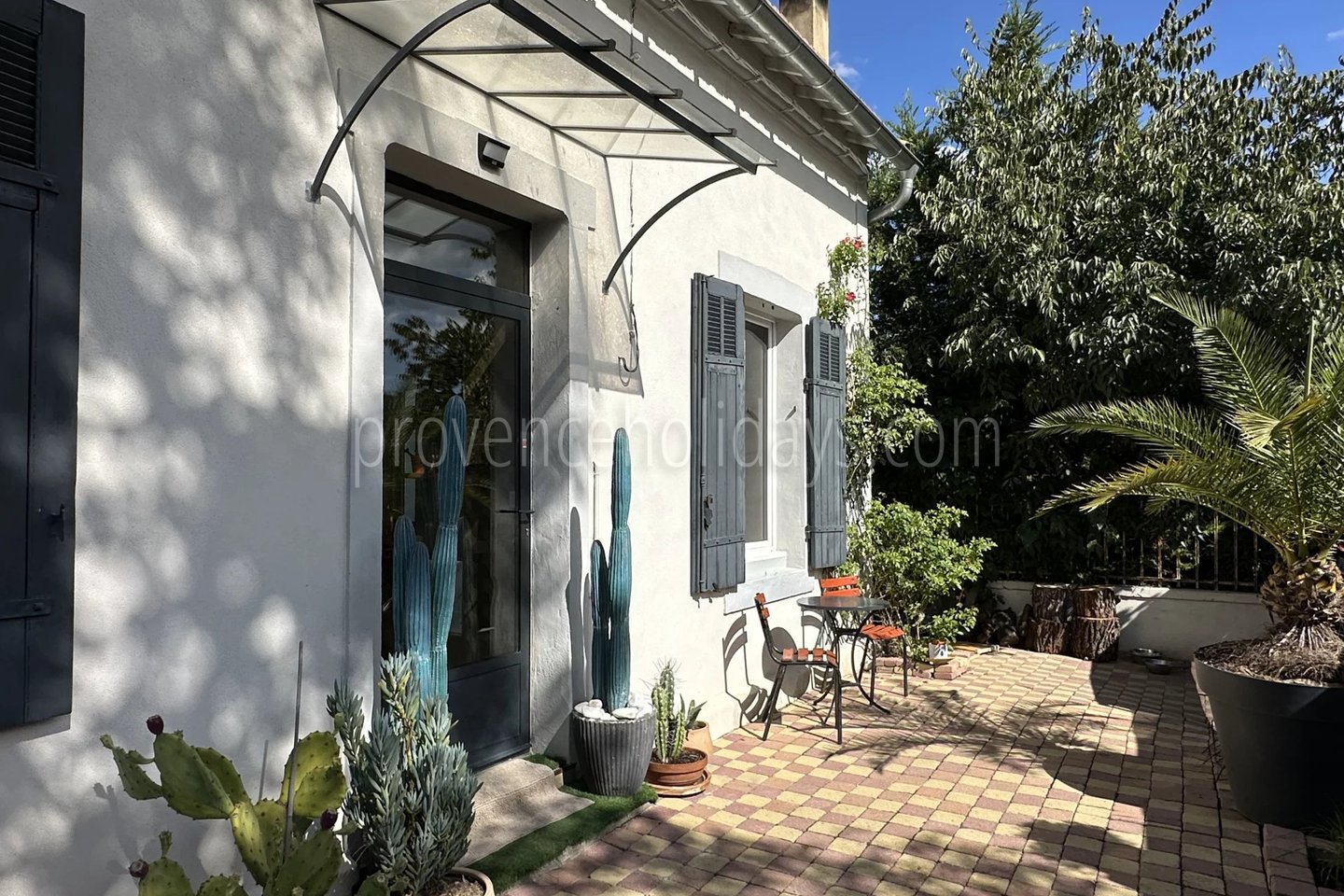 1 - Village house in Eygalières: Villa: Exterior