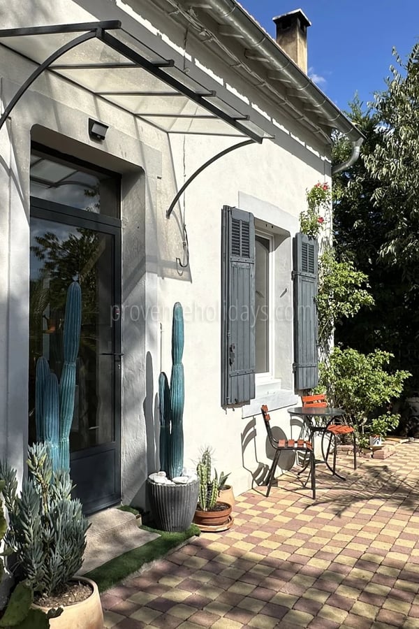 1 - Village house in Eygalières: Villa: Exterior