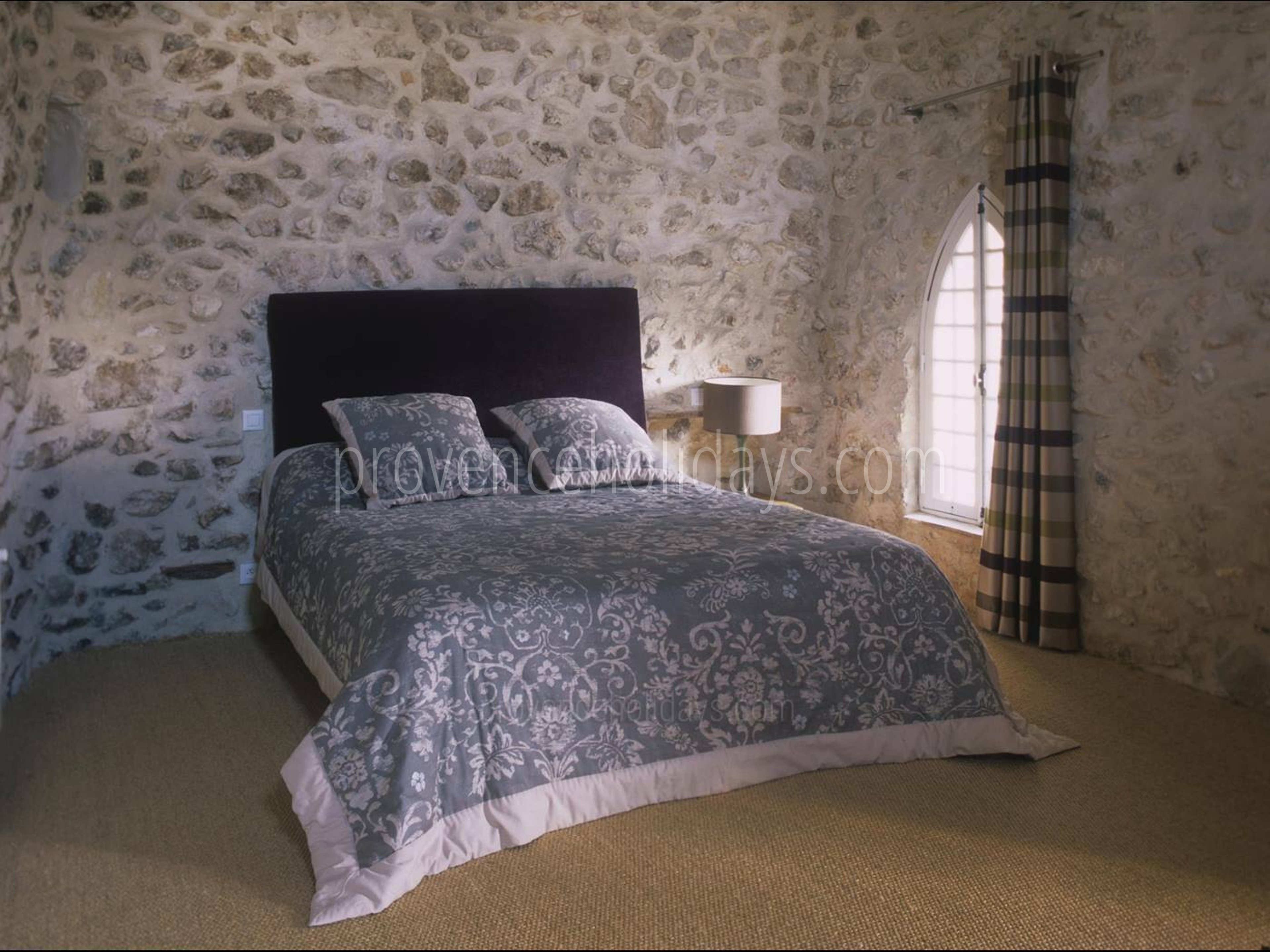 22 - Mas Art et Soleil: Villa: Bedroom
