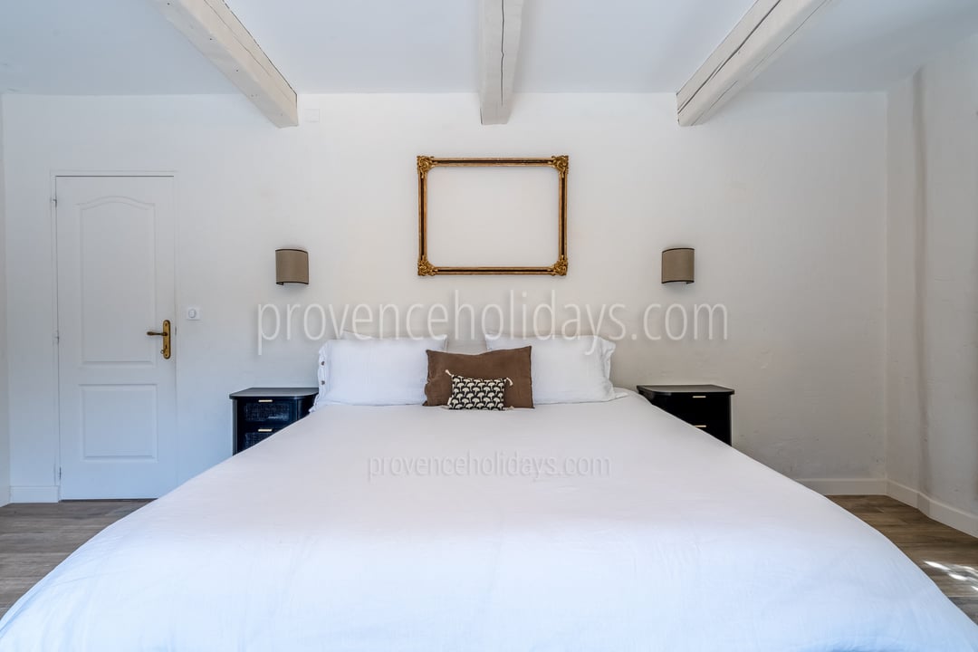 8 - Le Mas des Figues: Villa: Bedroom
