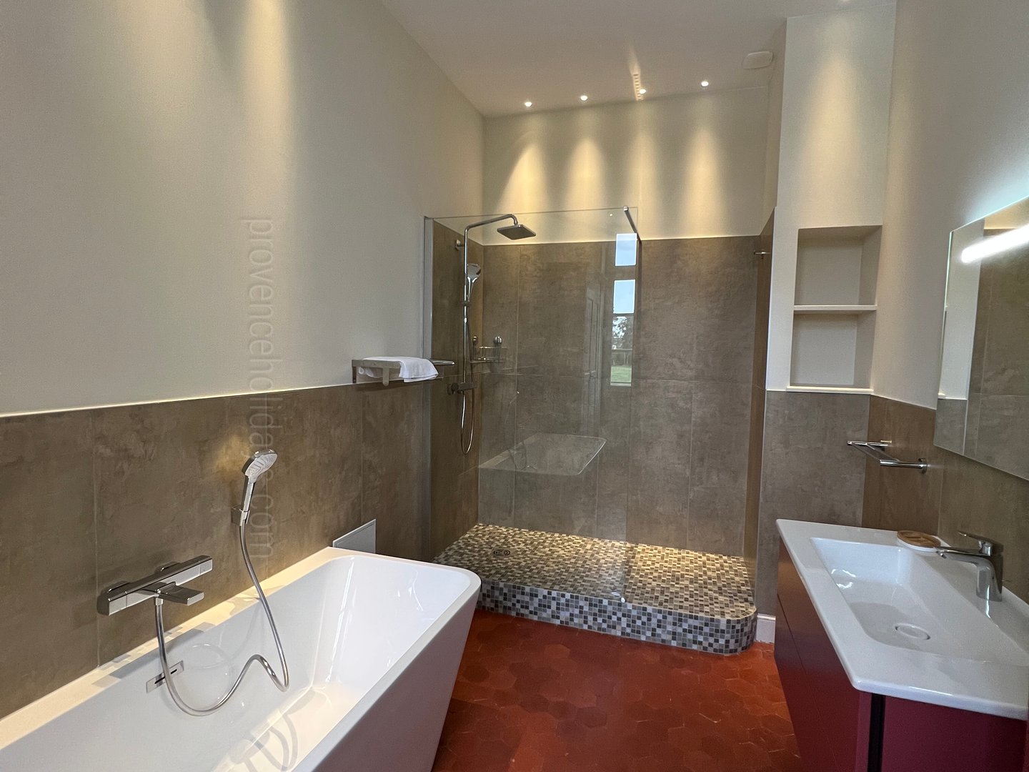 16 - La Maison Bourgeoise: Villa: Bathroom