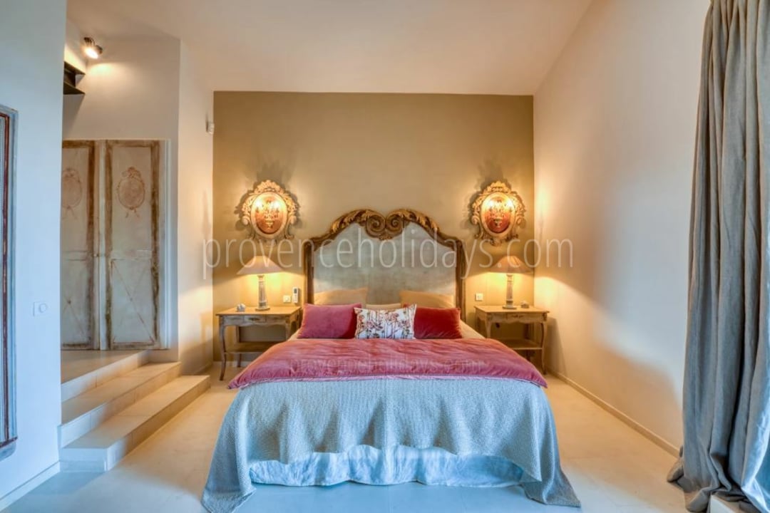 31 - Villa Daurèio: Villa: Bedroom