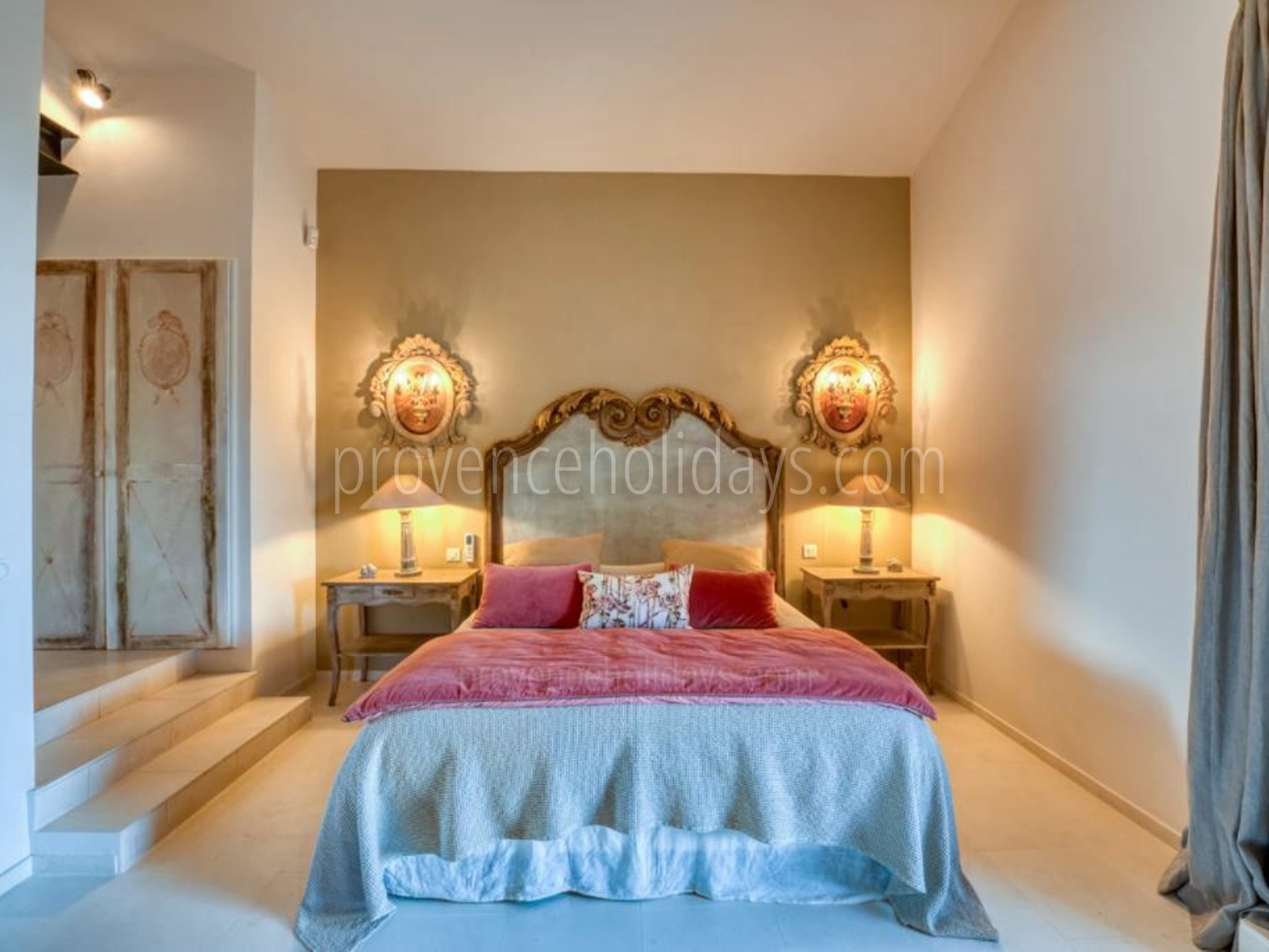 31 - Villa Daurèio: Villa: Bedroom