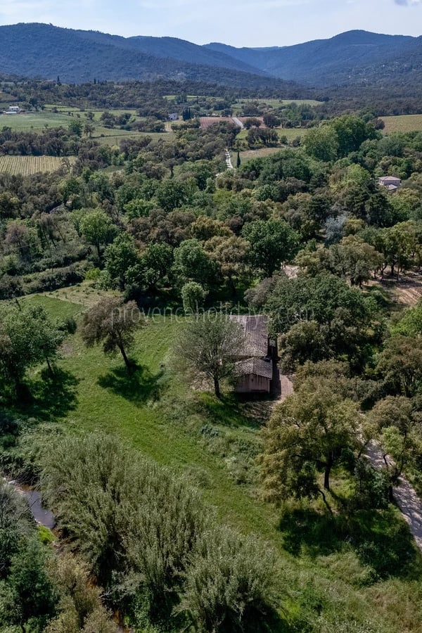 1 - Rustig huis in Grimaud: Villa: Exterior