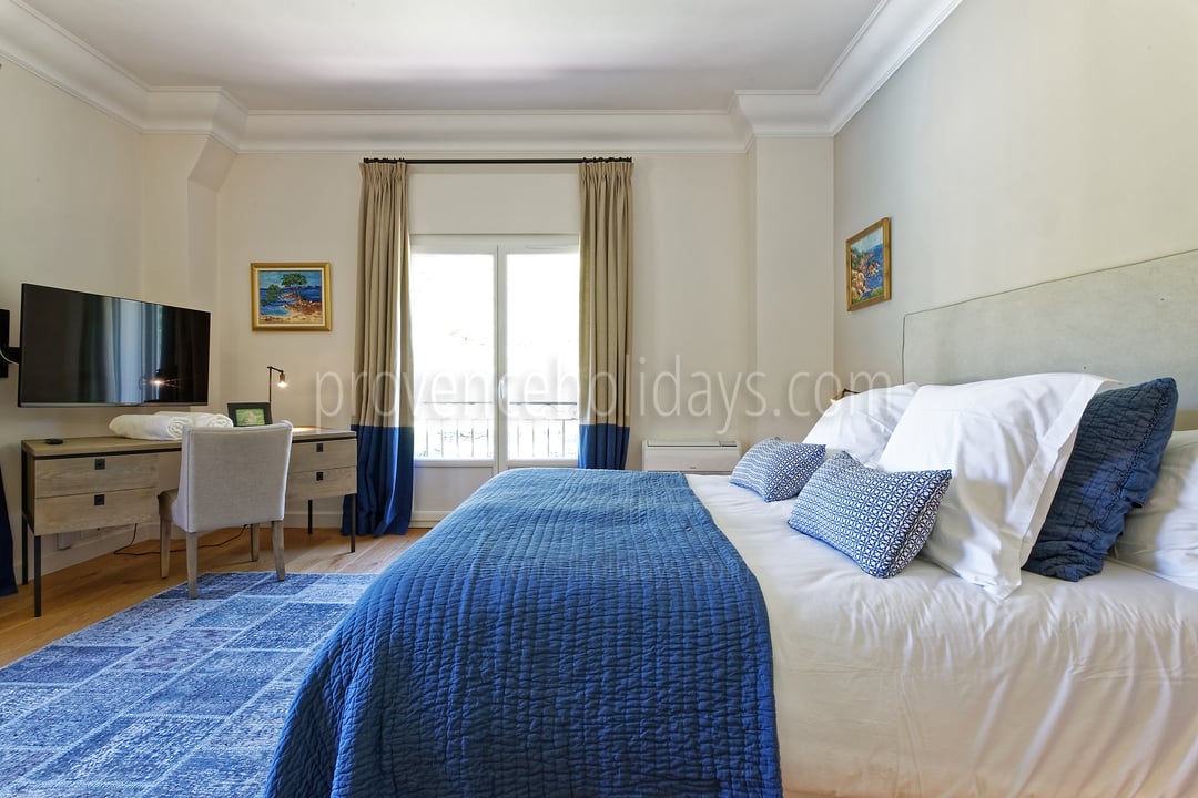 22 - Villa Garrigue: Villa: Bedroom