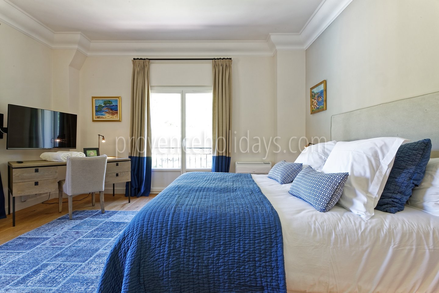 22 - Villa Garrigue: Villa: Bedroom