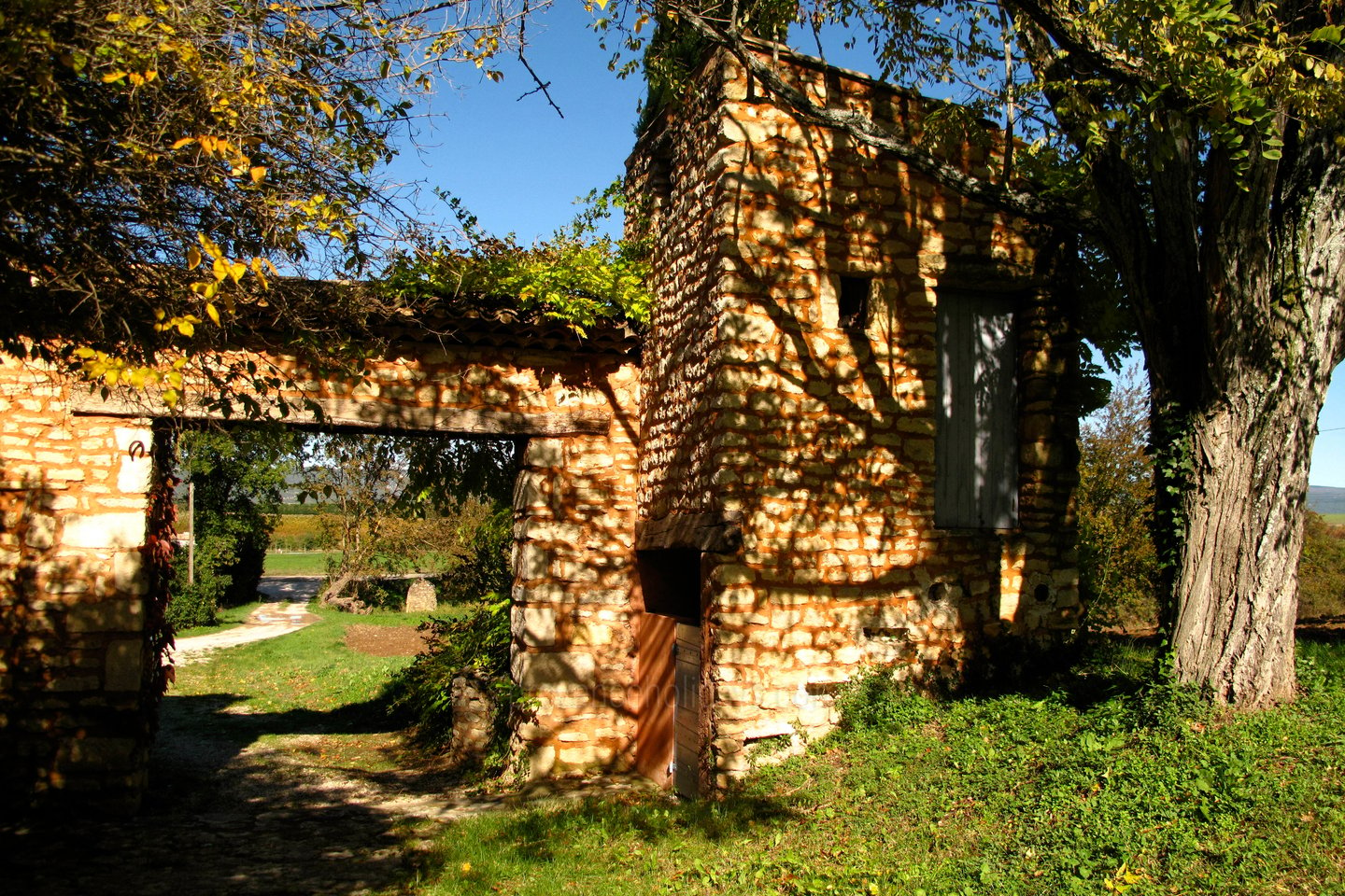 16 - La Ferme du Grand Tilleul: Villa: Exterior