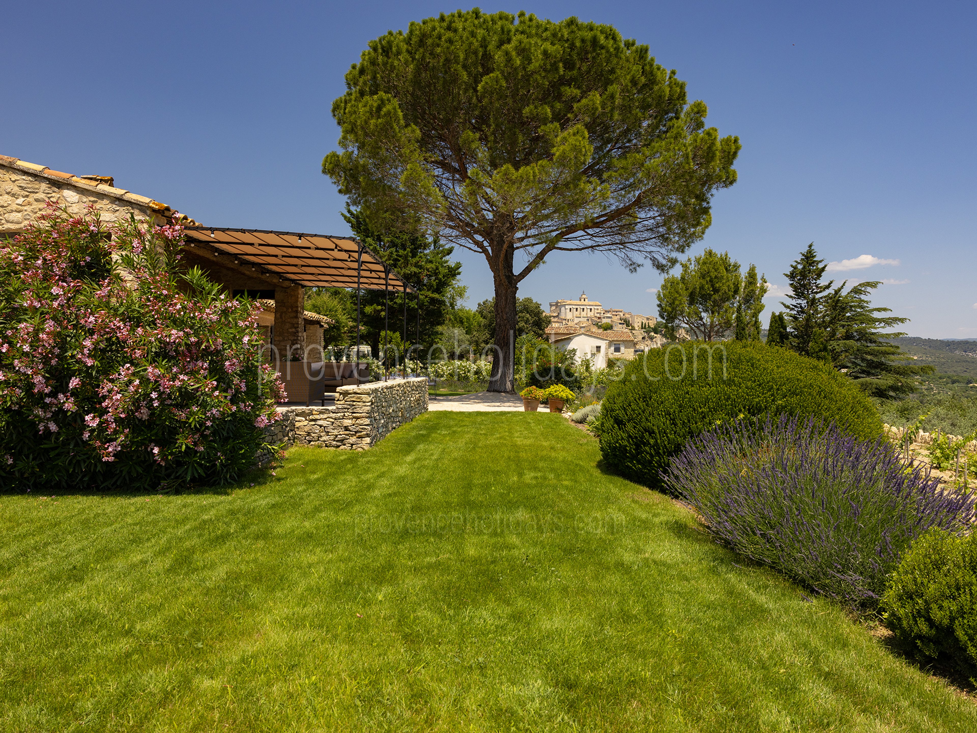 45 - Mas de Bel Air: Villa: Exterior