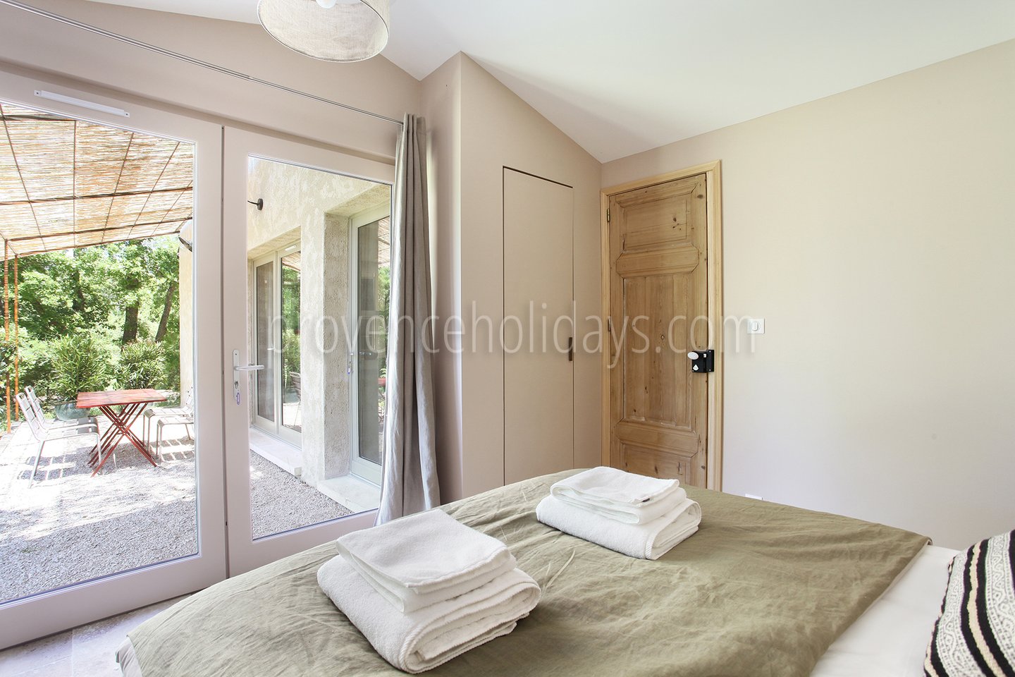 34 - Le Hameau de Goult: Villa: Bedroom 7