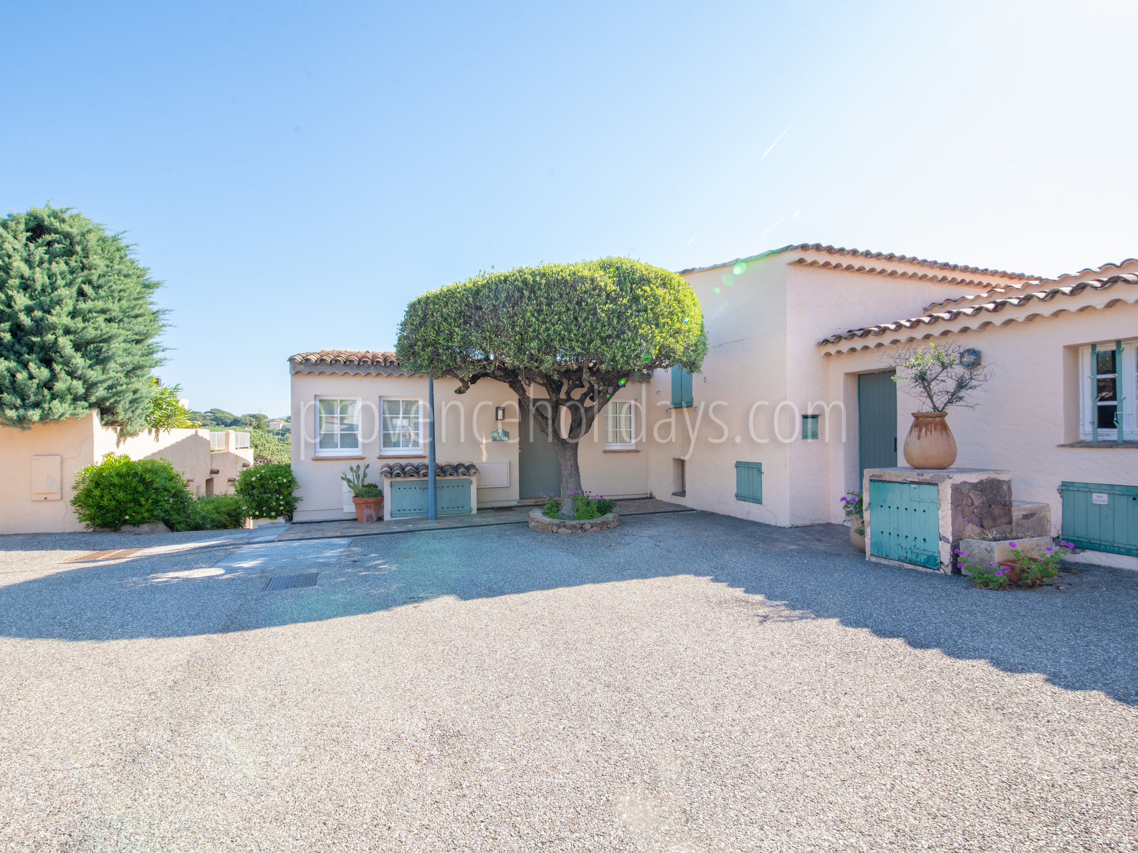 25 - Villa Blue: Villa: Exterior