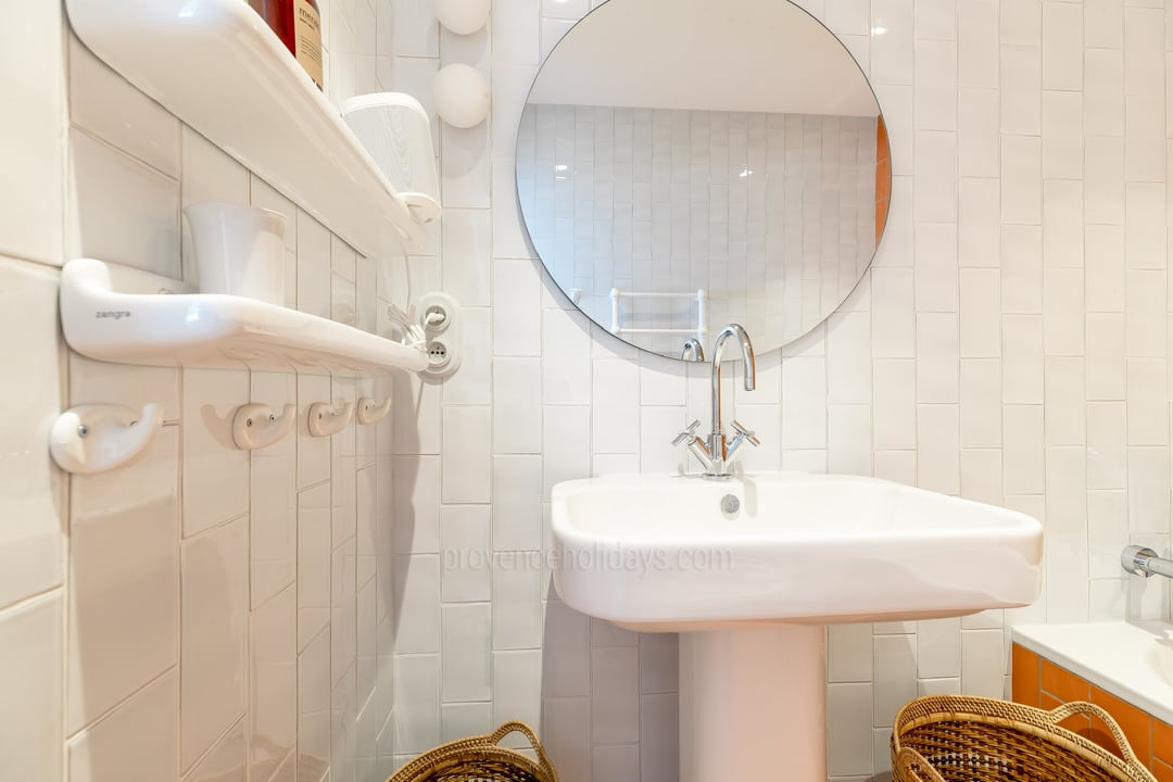 47 - Maison Bardot: Villa: Bathroom