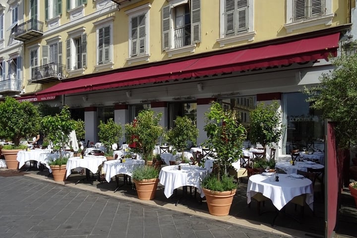 Restaurant La Petite Maison