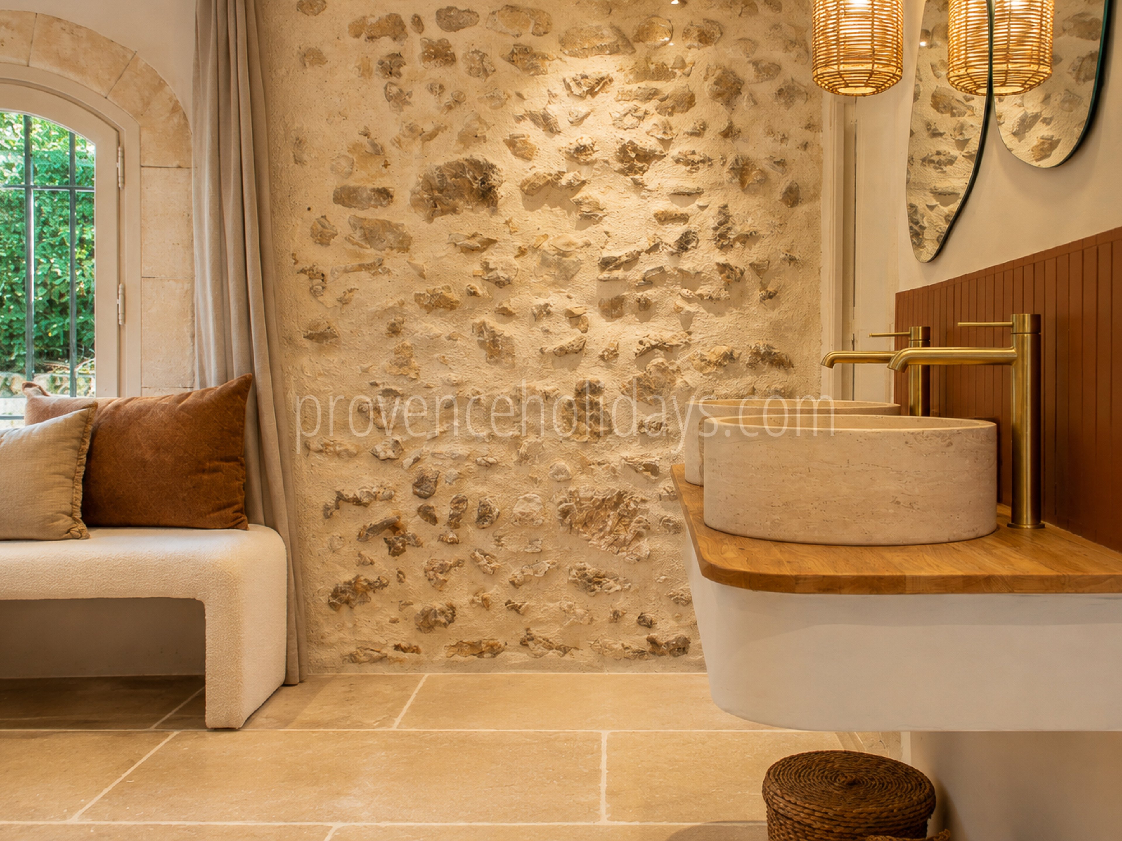 42 - Mas rénové à pied d\'Eygalières: Villa: Bathroom