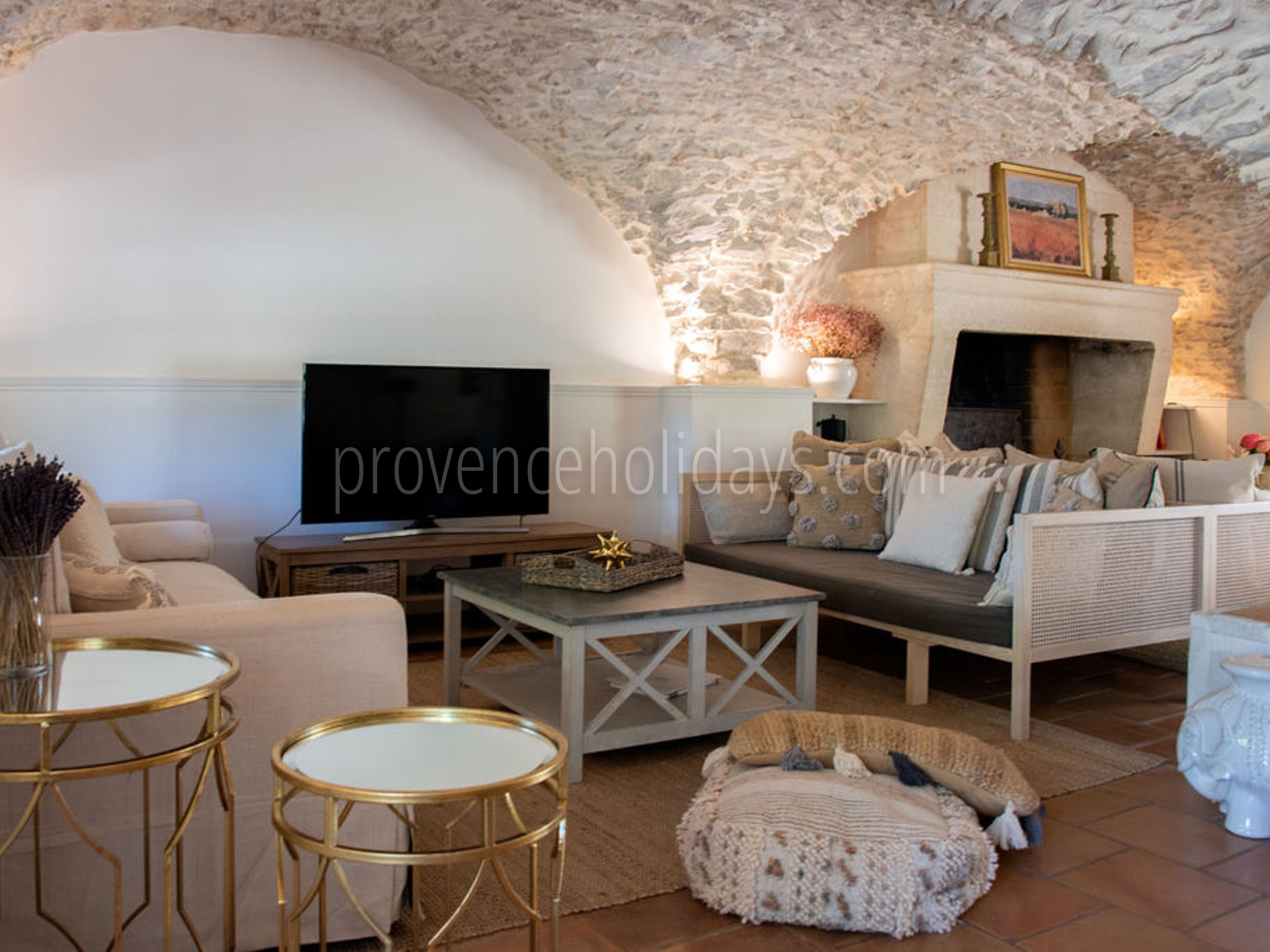 24 - Mas Mouriès: Villa: Interior