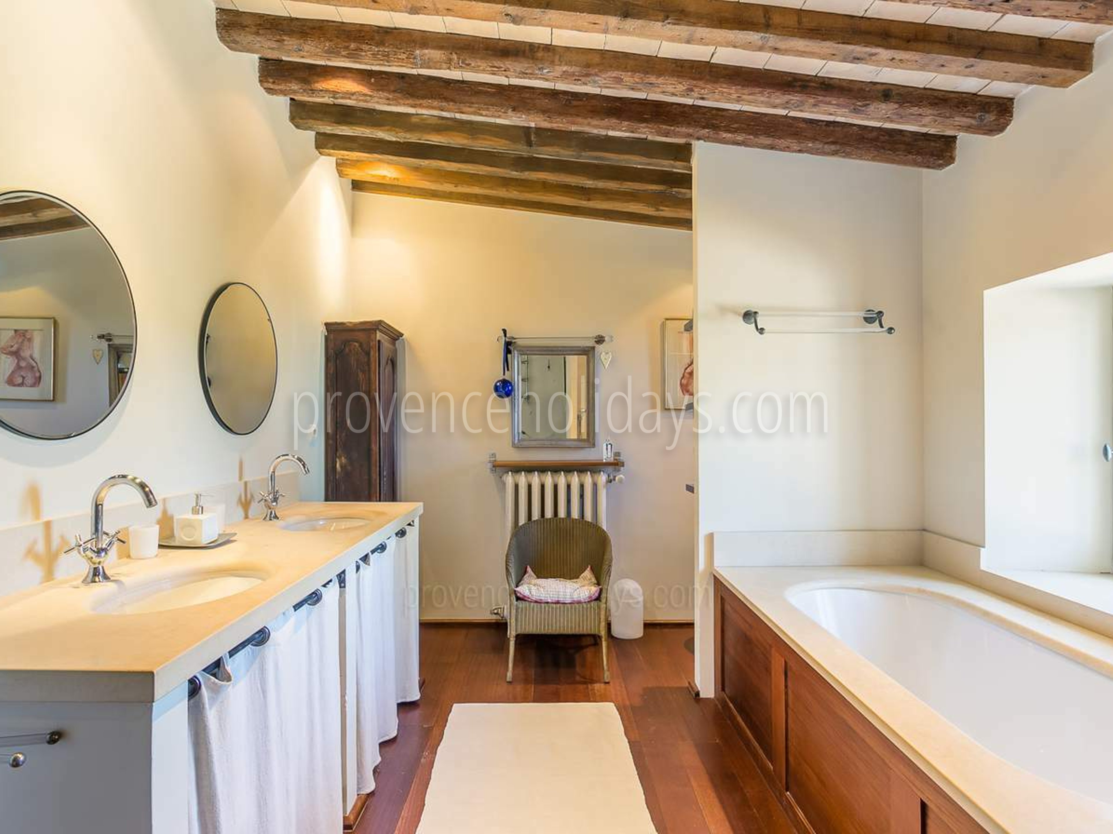 46 - Mas de St Roch: Villa: Interior
