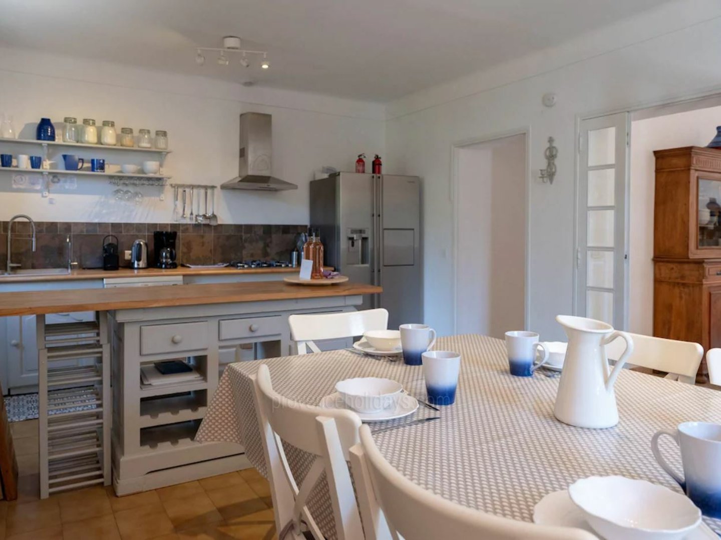 18 - Maison Provence: Villa: Interior