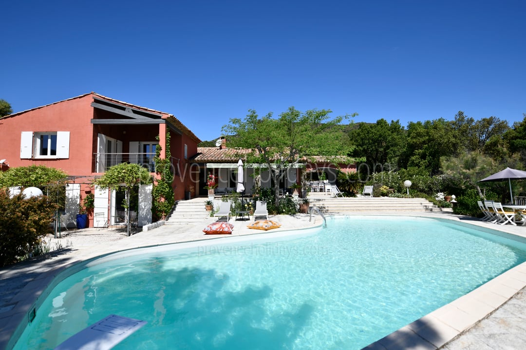 Elegance and nature in the Gulf of Saint-Tropez