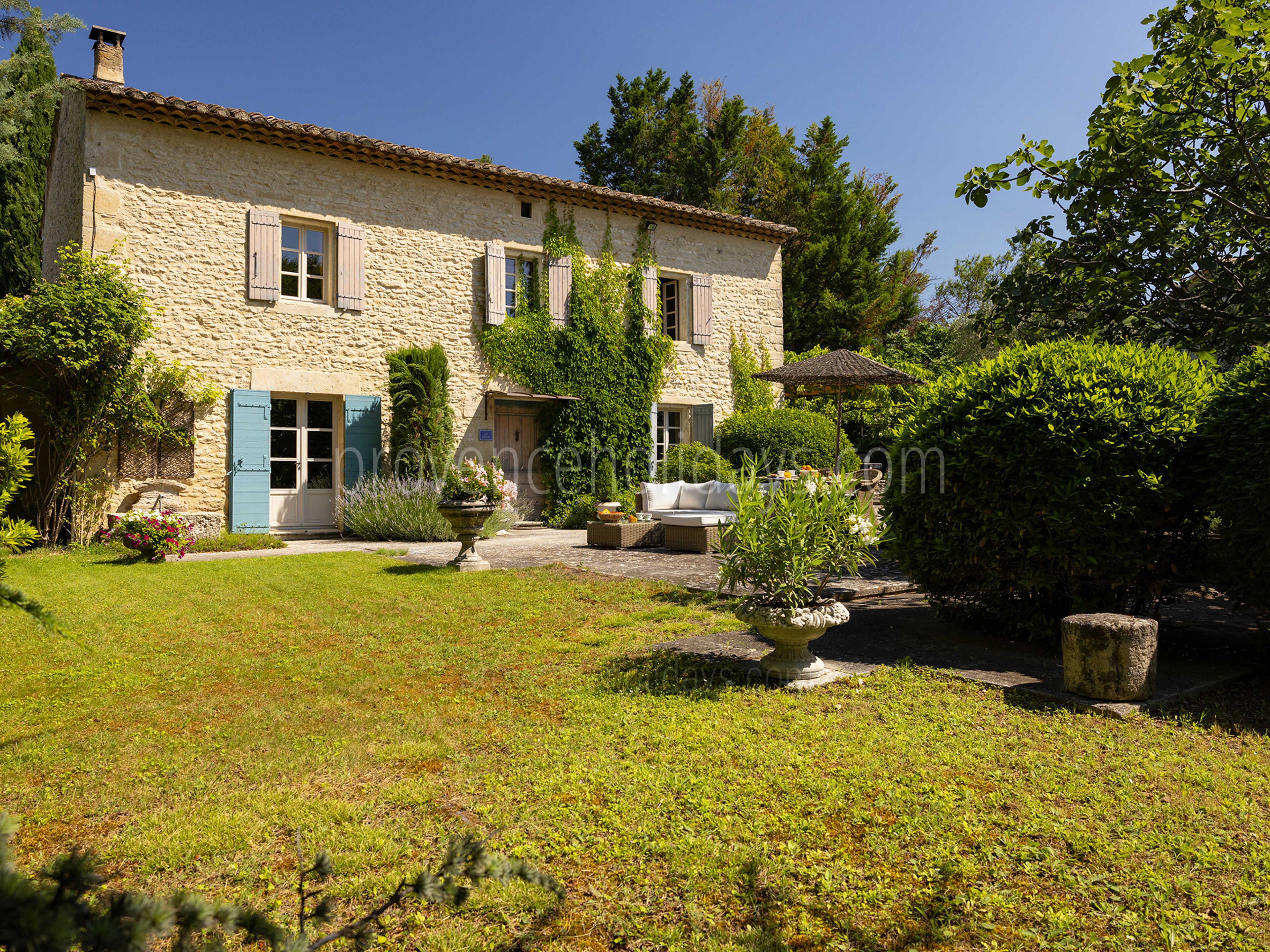 45 - Pine Lodge: Villa: Exterior
